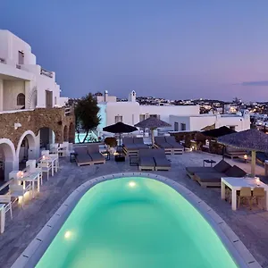 4* Отель Paolas τown Boutique